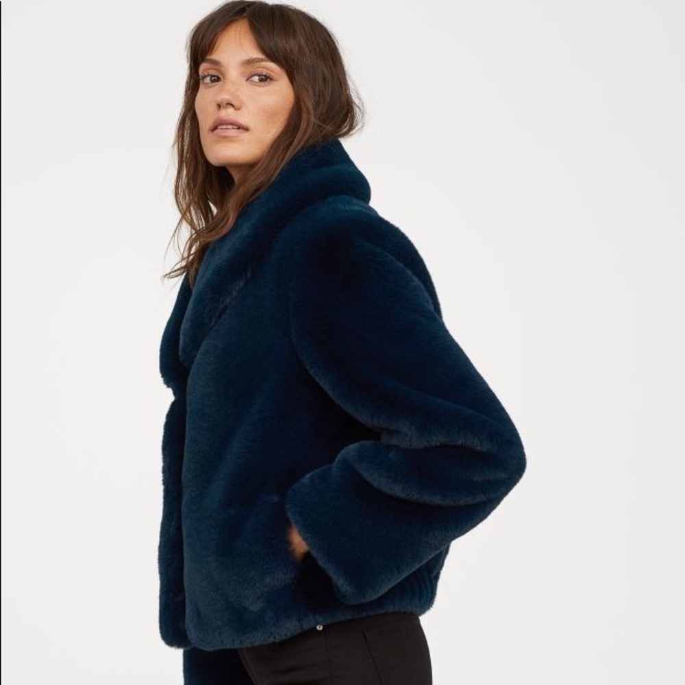 ♥️H&M Teal Faux Fur Jacket